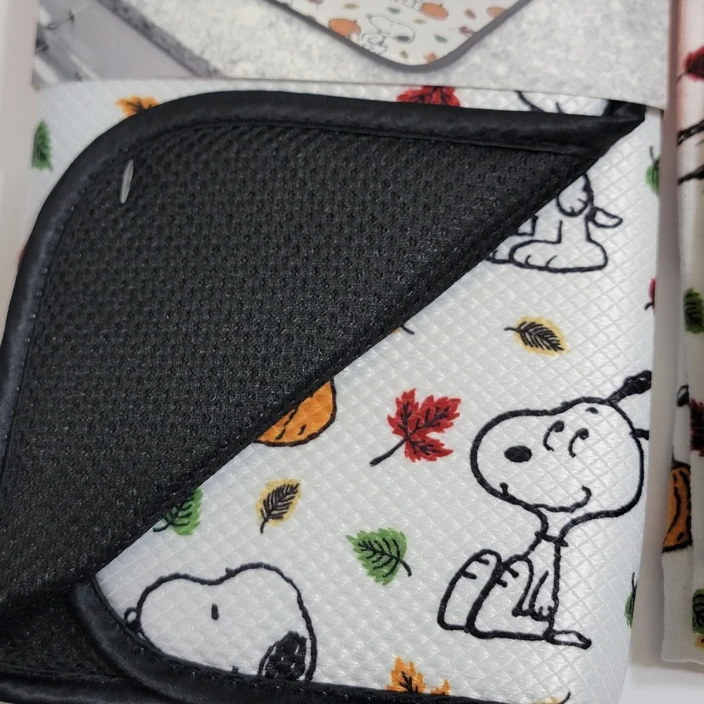 NEW Peanuts Snoopy Kitchen Set Fall Pumpkins 4pc Drying Mats and Kitchen Towels